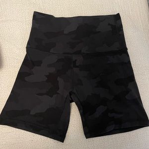 Lululemon align biker shorts